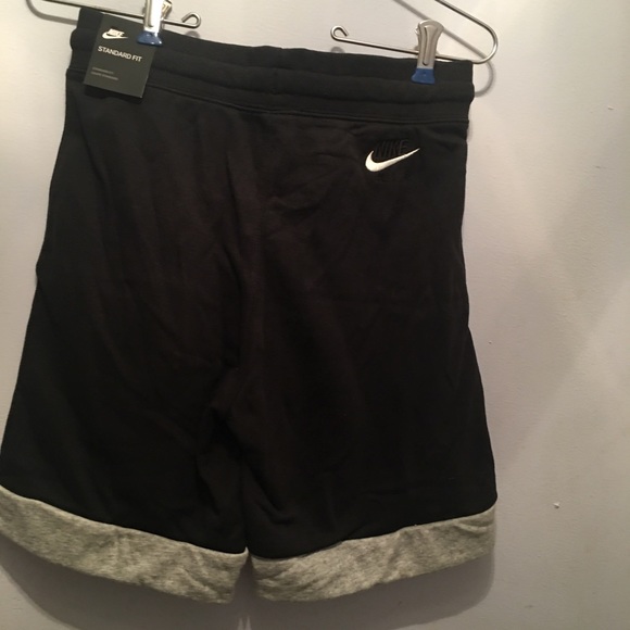 Nike Air boys short NWT - Picture 2 of 3